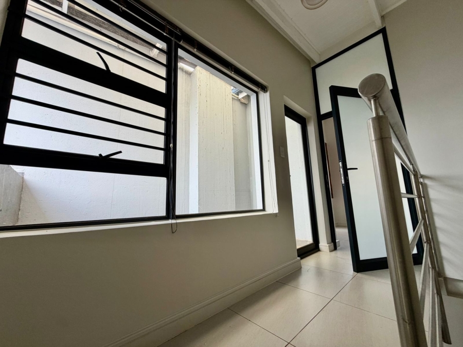 To Let 2 Bedroom Property for Rent in Bult North North West